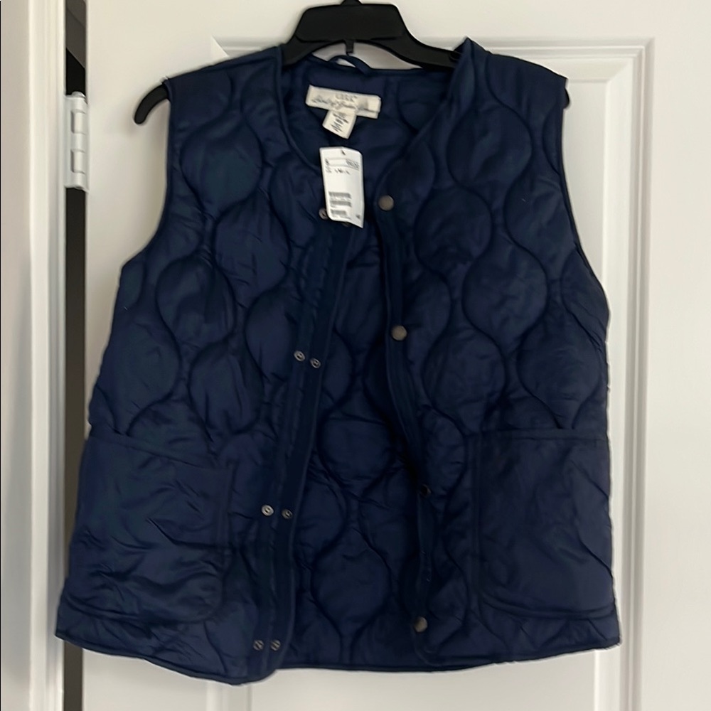 Women's Navy Quilted Vest
